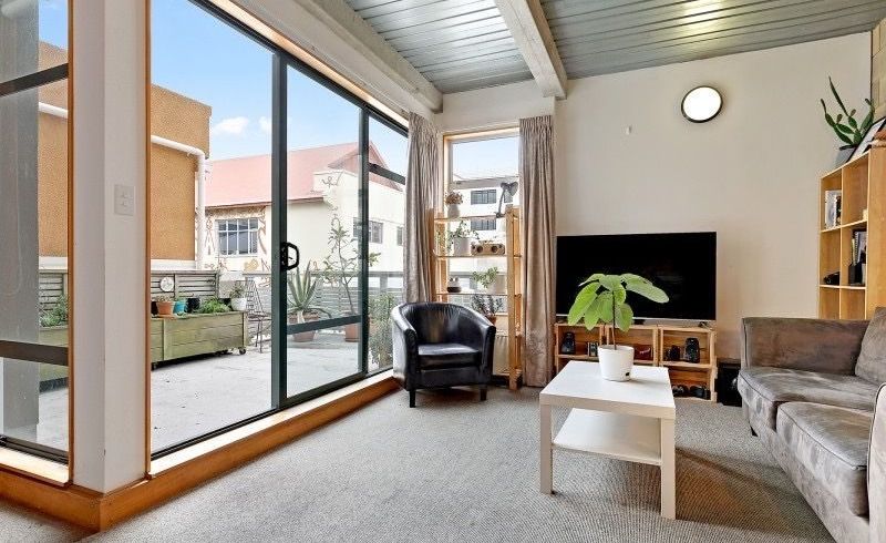  at 2/4 Frederick Street, Te Aro, Wellington
