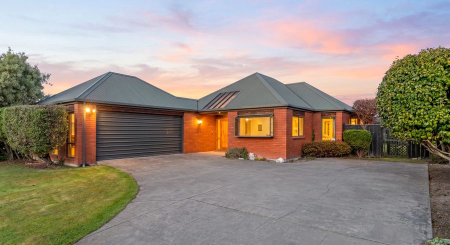  at 4 Amesbury Mews, Avonhead, Christchurch