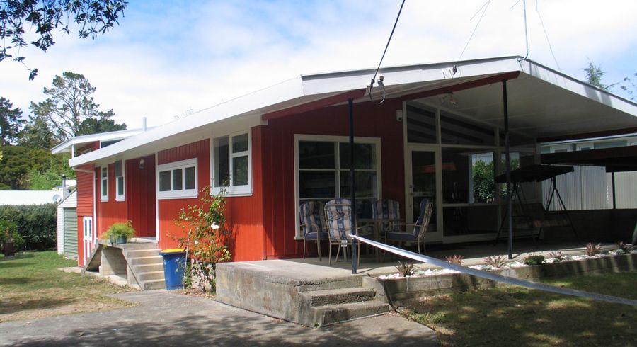  at 528 West Coast Road, Oratia, Auckland