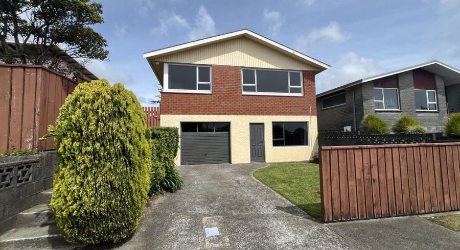  at 11 Cumberland Street, Merrilands, New Plymouth, Taranaki