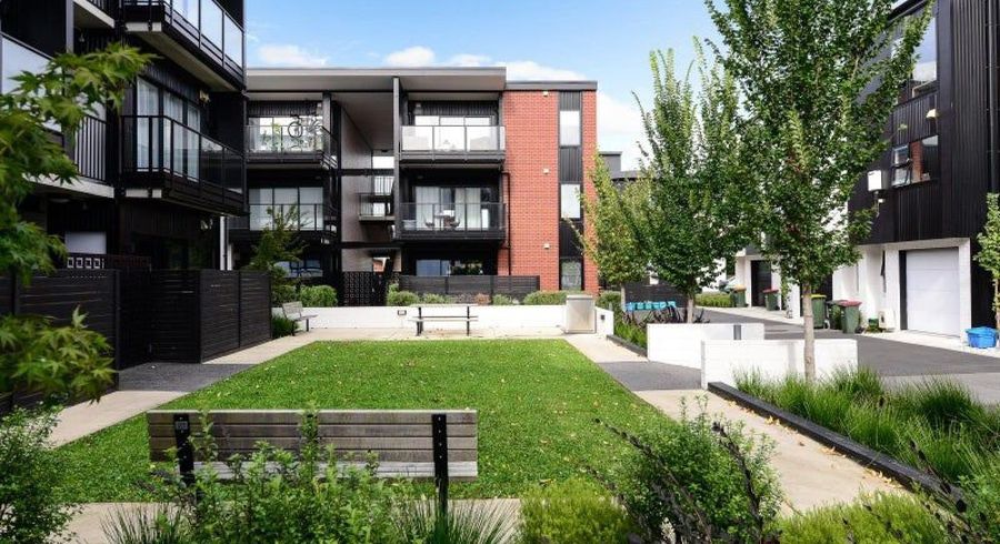  at 209/182 London Street, Hamilton Central, Hamilton