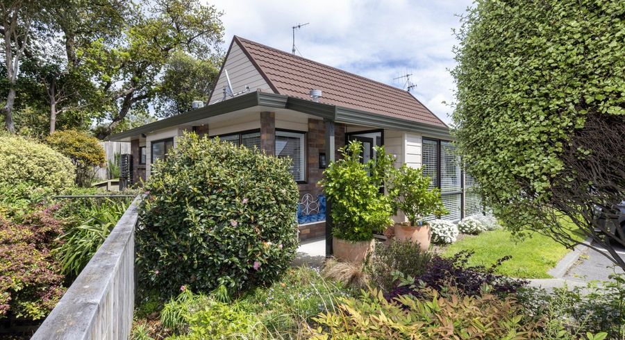  at 27/72 Rimu Road, Raumati Beach, Kapiti Coast, Wellington