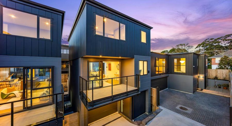  at 9C Catalina Crescent, Forrest Hill, North Shore City, Auckland