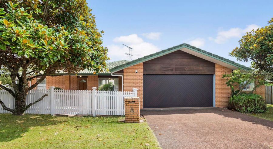  at 2 Amherst Place, Albany, Auckland