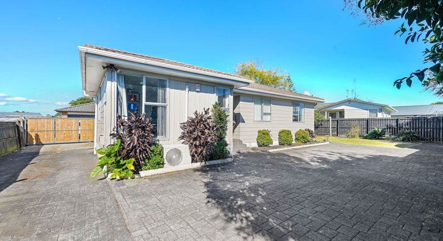  at 27 Sunlands Drive, Manurewa, Manukau City, Auckland