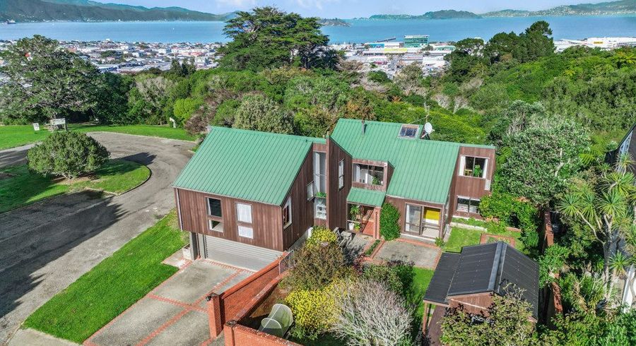  at 38 Stanhope Grove, Korokoro, Lower Hutt, Wellington