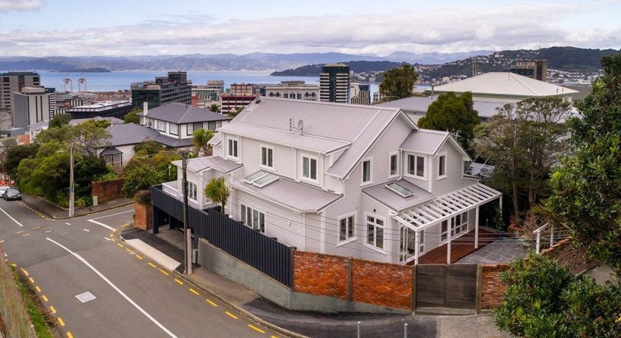  at 15 Wesley Road, Kelburn, Wellington