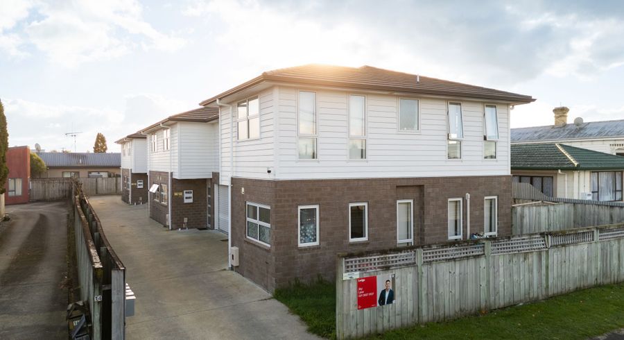  at 2/12 Blackburn Street, Frankton, Hamilton, Waikato