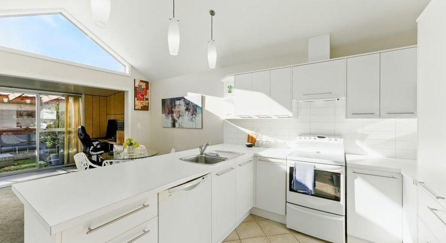  at 2/7 Glenys Place, Broomfield, Christchurch City, Canterbury