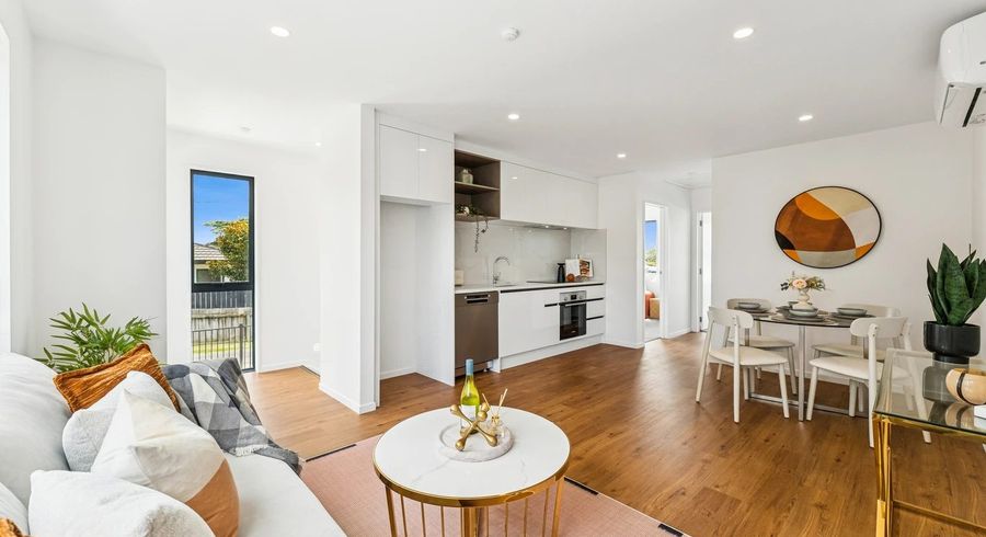  at 10B Powell Place, Henderson, Waitakere City, Auckland