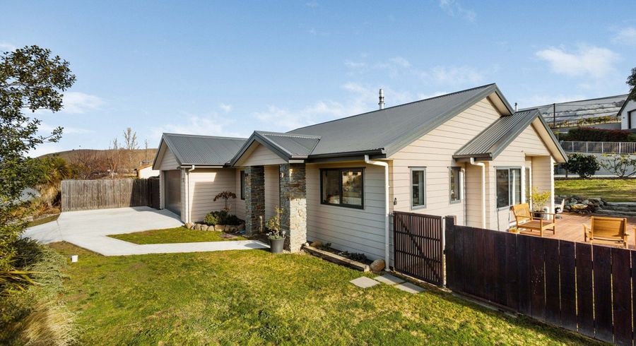  at 13 Missy Crescent, Mount Pisa