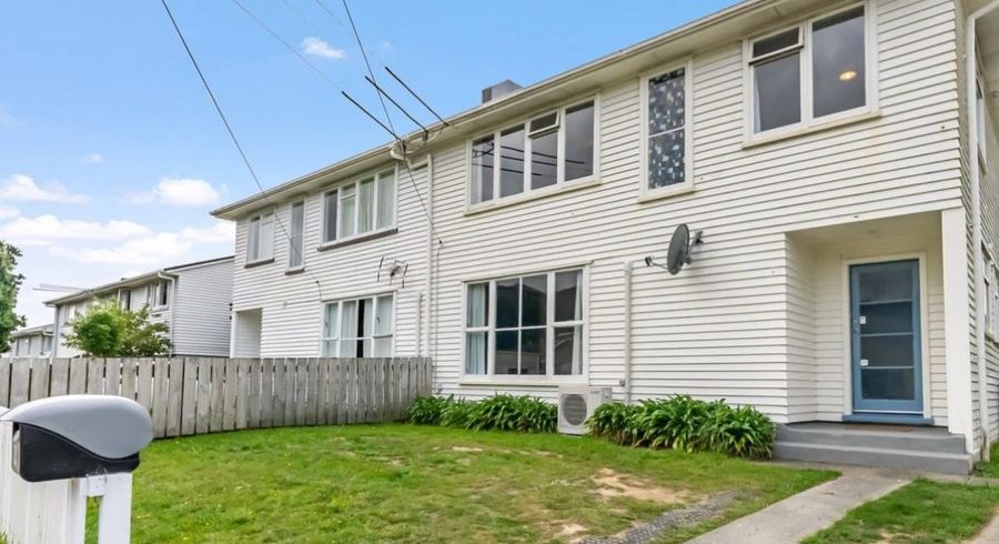  at 40 Bell Street, Tawa, Wellington, Wellington