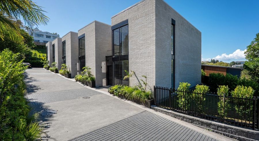  at 21A Arahia Street, Northcote, North Shore City, Auckland