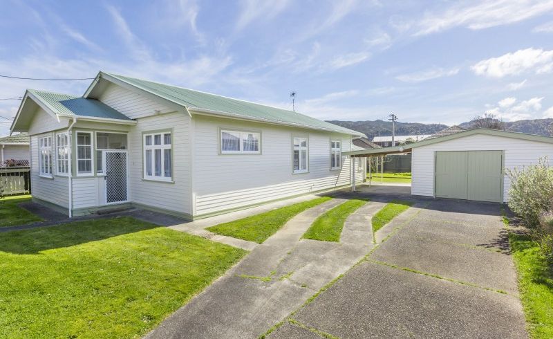  at 90 Ararino Street, Trentham, Upper Hutt