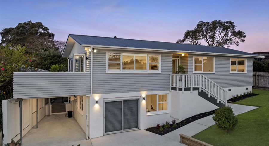  at 2 Hamilton Place, Glenfield, North Shore City, Auckland