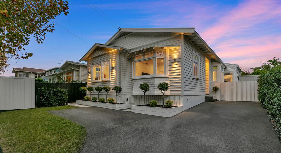  at 7 Nottingham Street, Westmere, Auckland