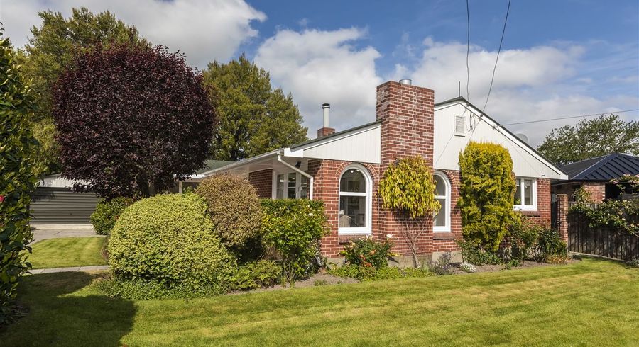  at 7 Willowbrook Place, Fendalton, Christchurch