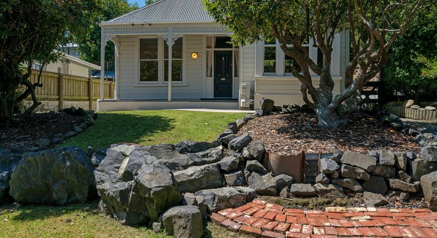  at 4 Prosser Street, Green Island, Dunedin