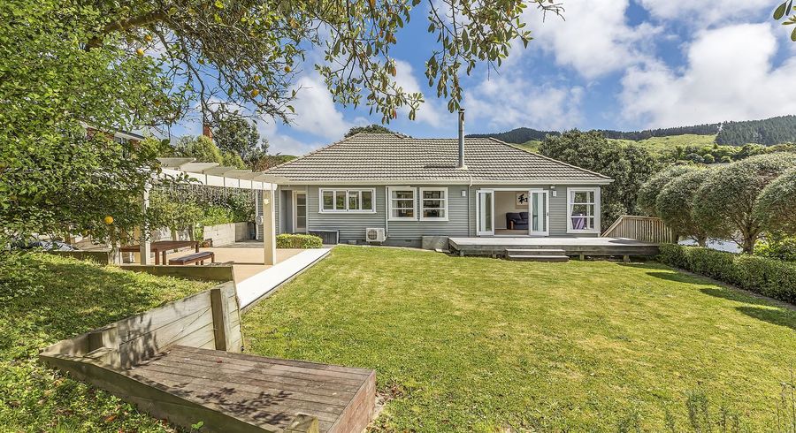  at 42 The Drive, Tawa, Wellington