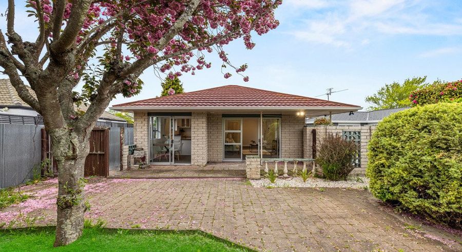  at 88 Inwoods Road, Parklands, Christchurch City, Canterbury
