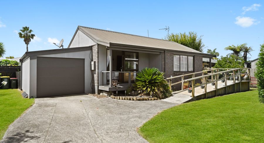  at 16B Dover Road, Saint Andrews, Hamilton, Waikato