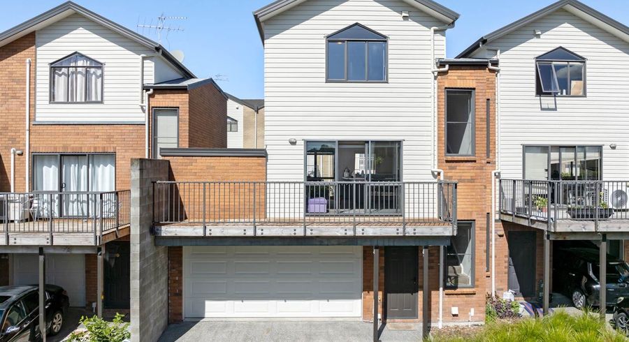  at 20/172 McLeod Road, Te Atatu South, Waitakere City, Auckland