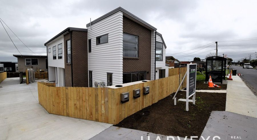  at 62B Royal Road, Massey, Waitakere City, Auckland
