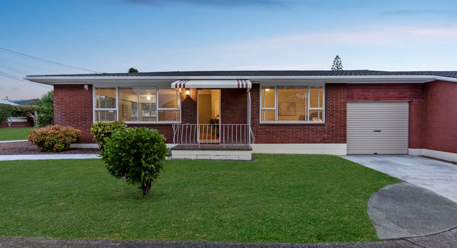  at 1/207 Mount Albert Road, Sandringham, Auckland