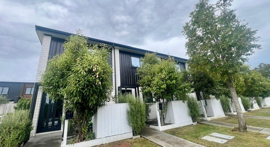  at 1E Hamurana Place, Te Atatu Peninsula, Waitakere City, Auckland