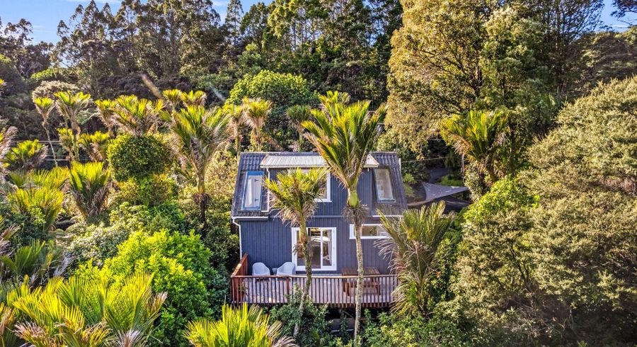  at 33 Tainui Road, Titirangi, Waitakere City, Auckland