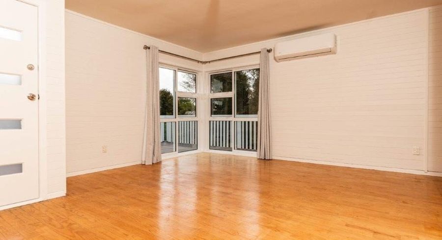  at 6 Gilpin Place, Beach Haven, North Shore City, Auckland