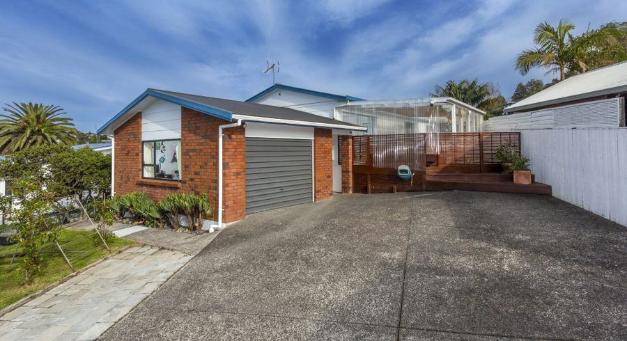  at 1/10 Corric Hill, Torbay, North Shore City, Auckland