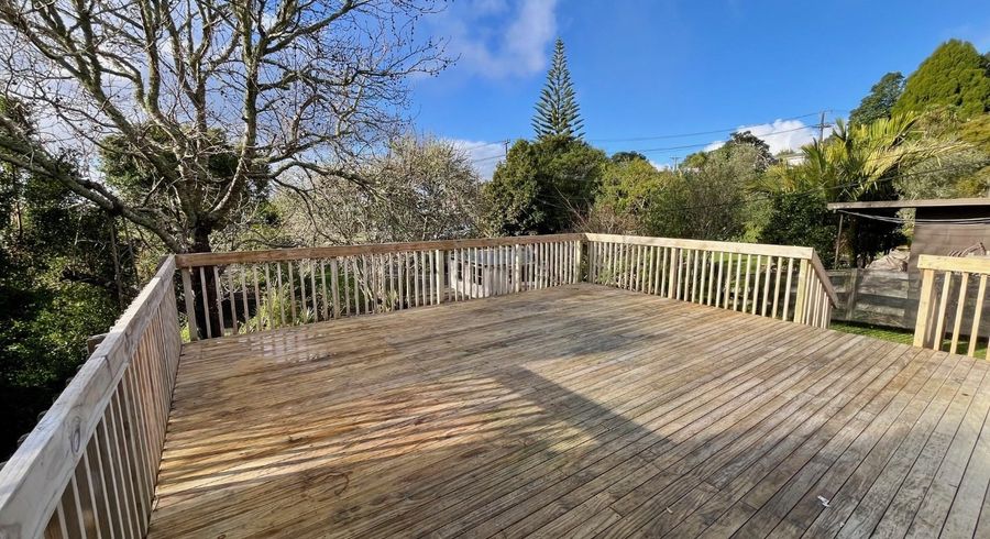  at 15 Pine Ave, Henderson, Waitakere City, Auckland