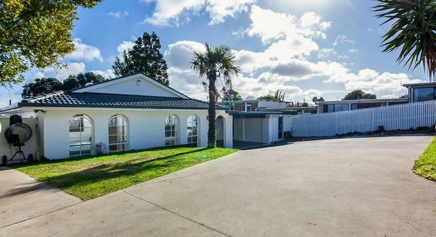  at 15 Katavich Place, Mount Roskill, Auckland City, Auckland