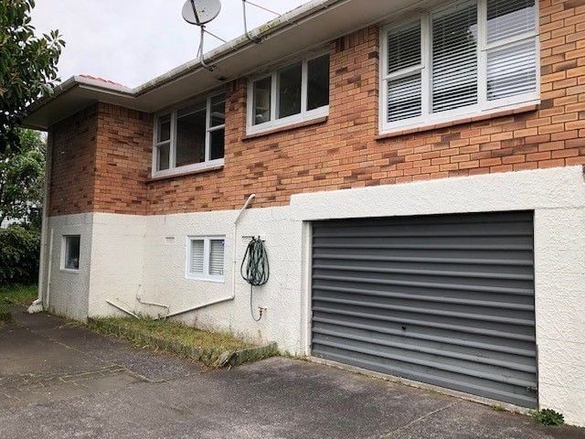  at 4/3 Grange Road, Mount Eden, Auckland