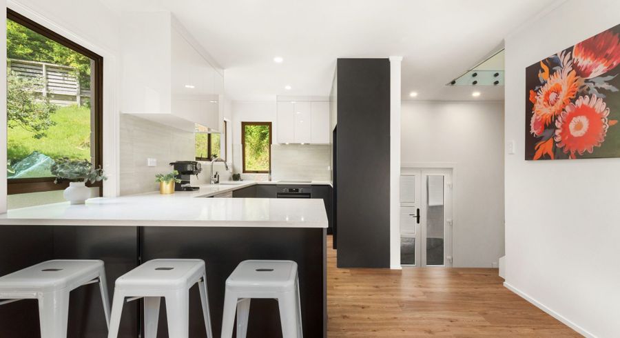  at 2/5 Hogans Road, Glenfield, North Shore City, Auckland