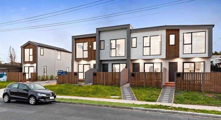  at 2/17 Parker Avenue, New Lynn, Auckland