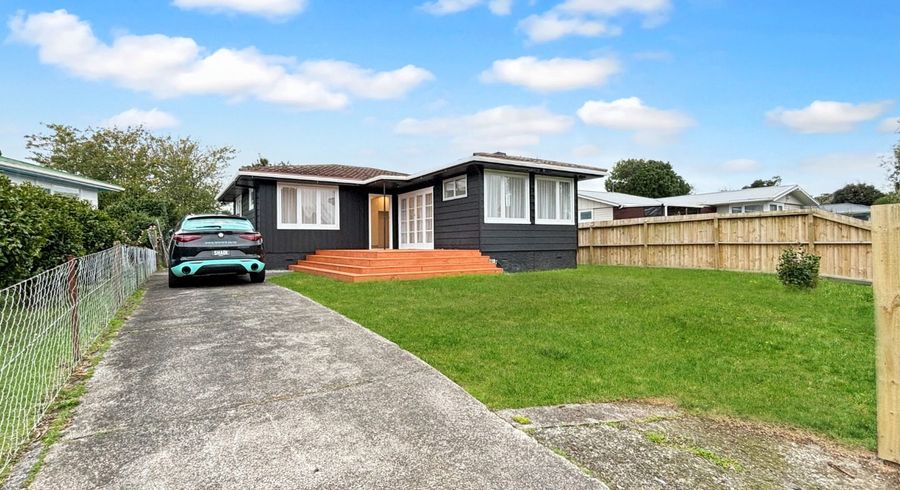  at 11 Esmeralda Avenue, Avondale, Auckland City, Auckland