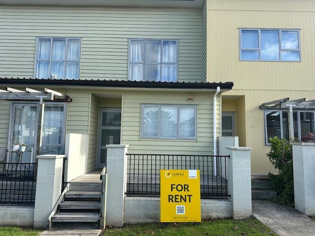  at 15/11 Ray Small Dr, Papakura, Papakura, Auckland