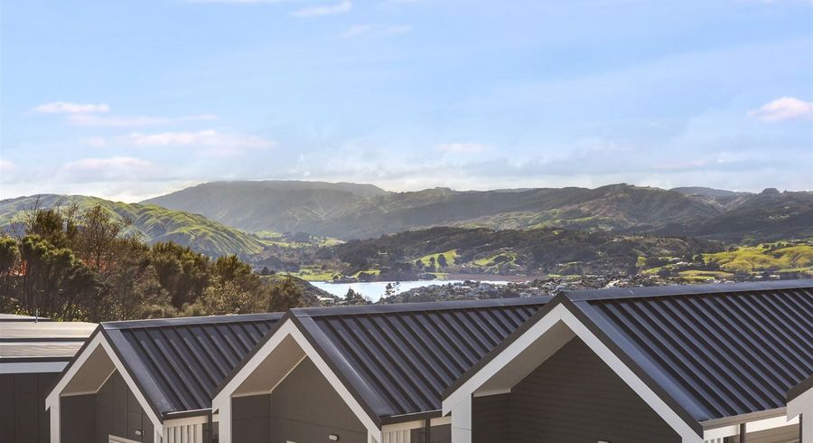  at 5 Tai LANE, Whitby, Porirua