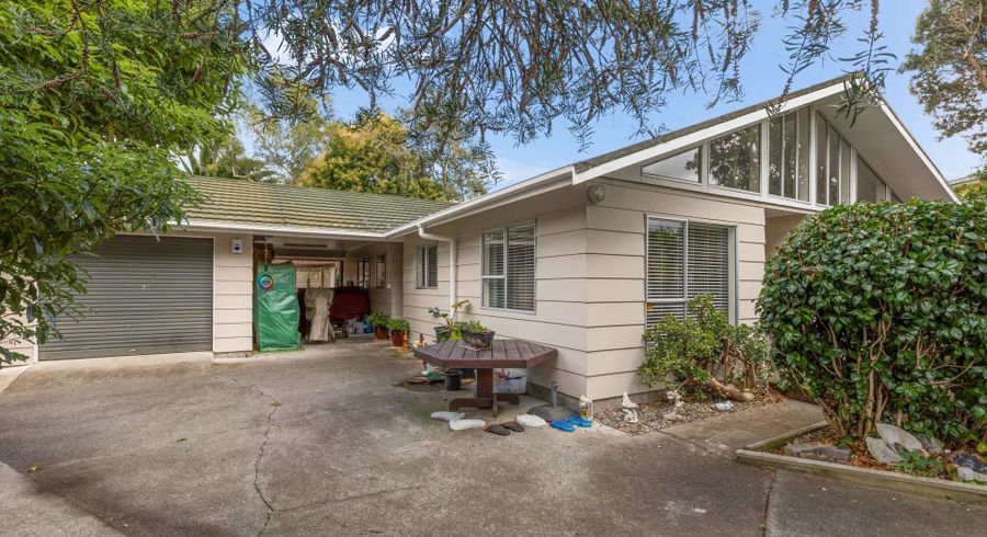  at 16 Antrim  Place, Hokowhitu, Palmerston North, Manawatu / Whanganui