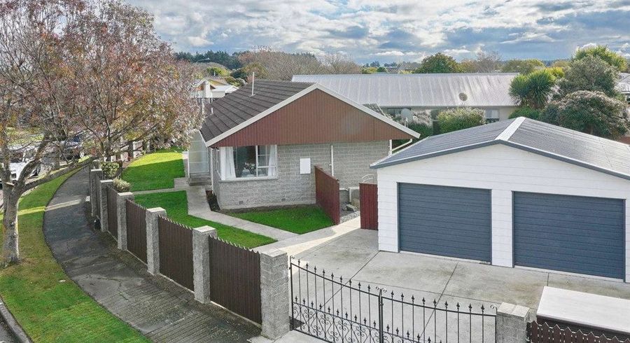  at 4 Daytona Place, Parklands, Christchurch City, Canterbury