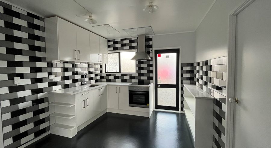  at 1/7 Netherton Street, New Windsor, Auckland