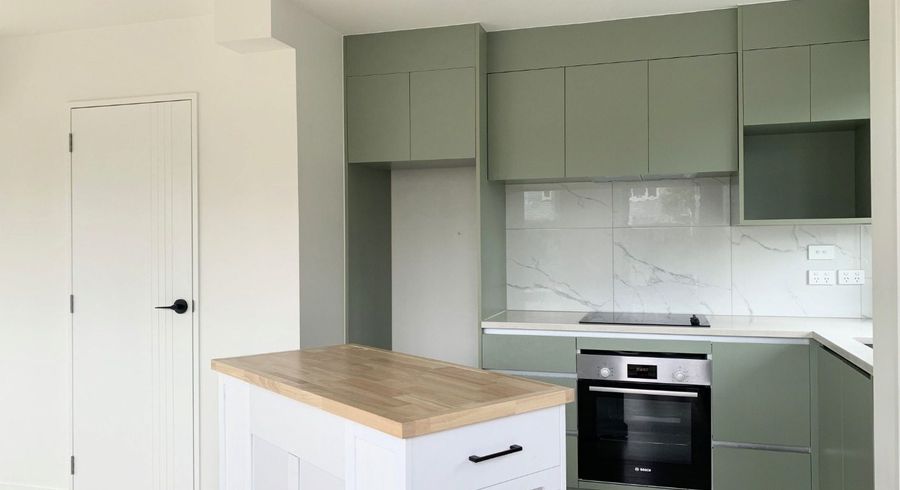  at 1/103 Flanshaw Road, Te Atatū South, Auckland