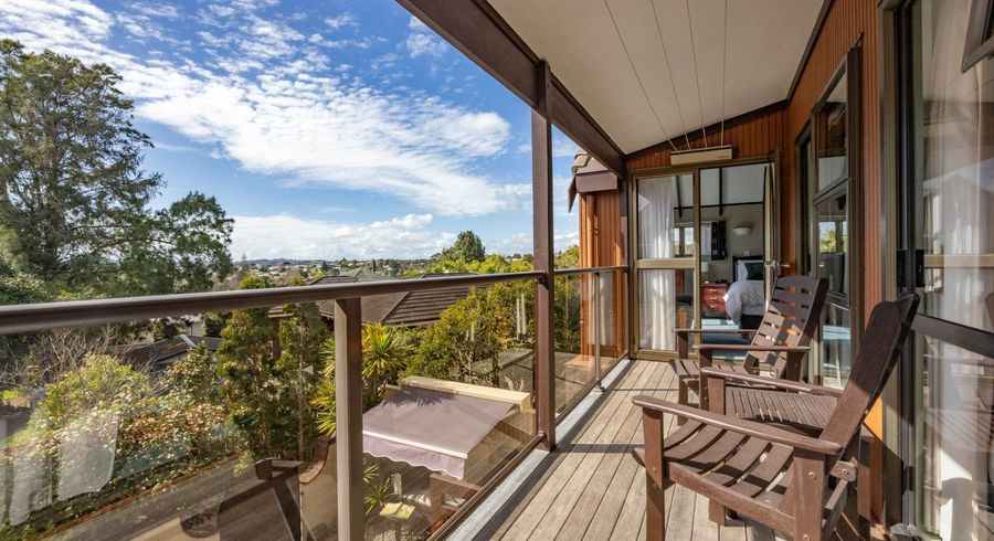  at 3/8 West Lynn Road, Titirangi, Auckland