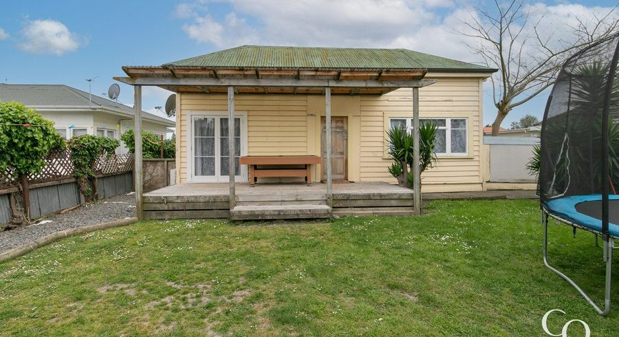  at 1/230 Mayfair Avenue, Mayfair, Hastings