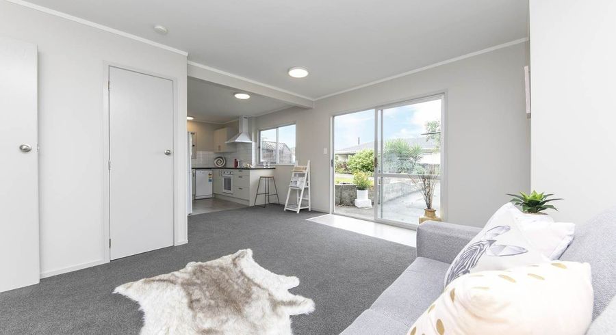  at 35A Kemp Road, Massey, Waitakere City, Auckland