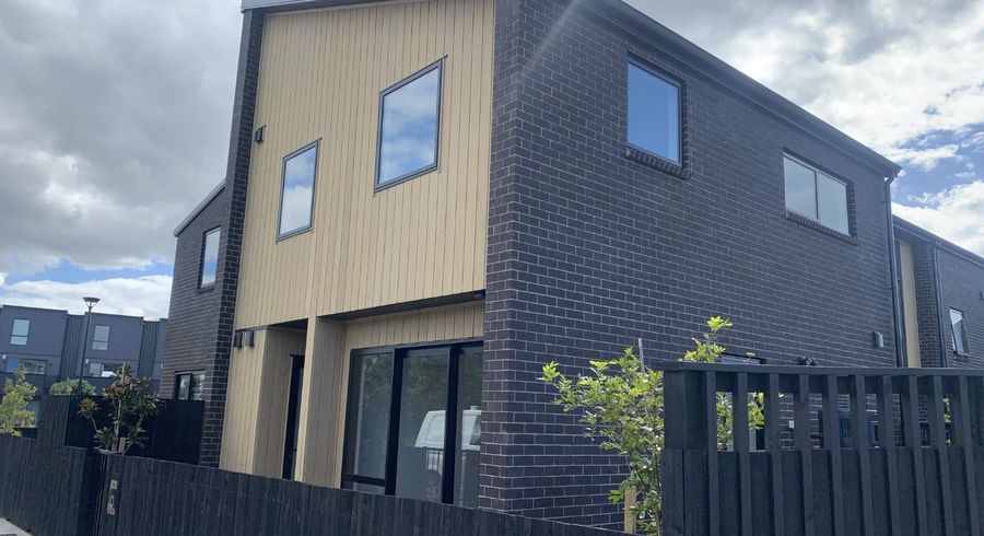  at 70 Glidepath Road, Hobsonville, Waitakere City, Auckland