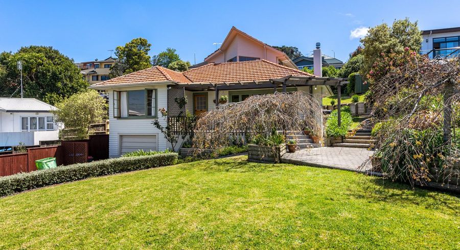  at 27 Aldersgate Road, Hillsborough, Auckland