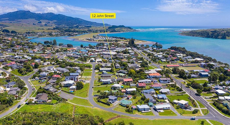  at 12 John Street, Raglan, Raglan